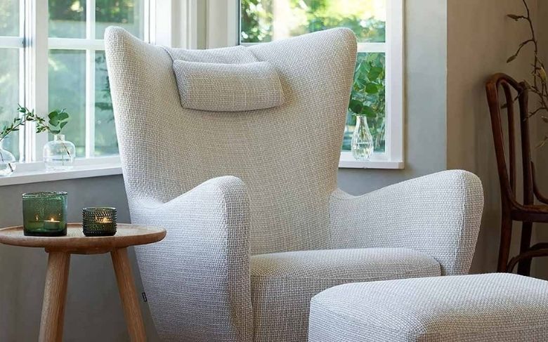 Notre fauteuil, couleur beige, le Royan, est parfait pour être intégrer dans un style maison de famille.